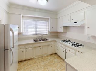 940 N Hayworth Ave APT 7, West Hollywood, CA 90046