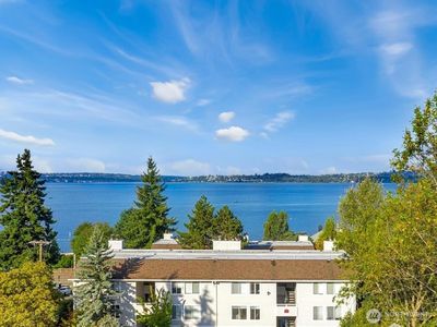 10110 NE 60th Street #107, Kirkland, WA, 98033