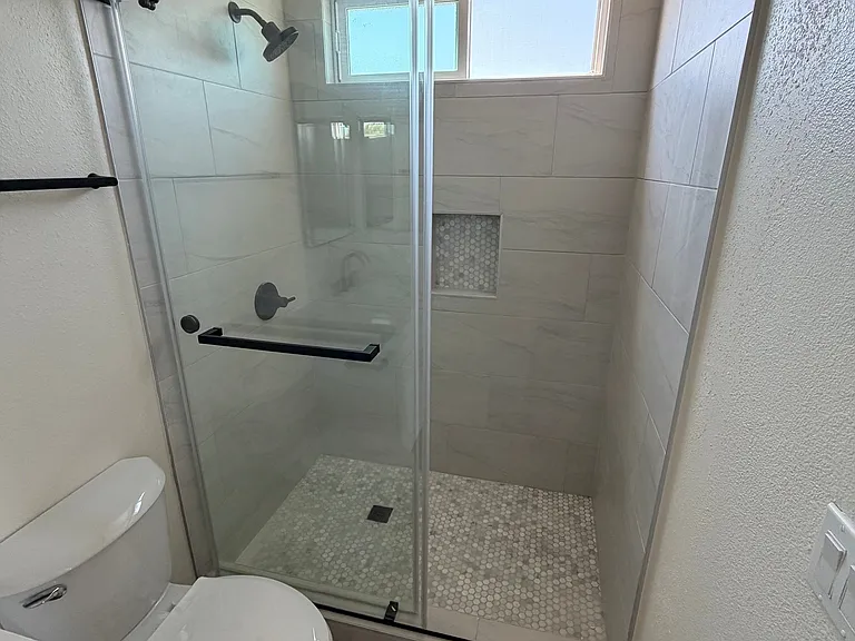 Master Bath (Full remodeled) - Photo 2