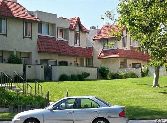 4th image of 17933 River Cir APT 2