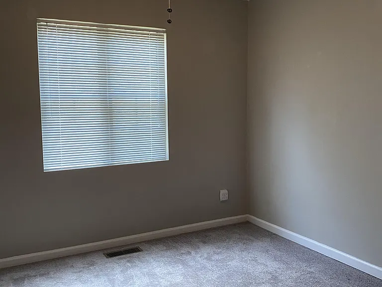 1417 Ashbourne Dr #1 — Photo 16