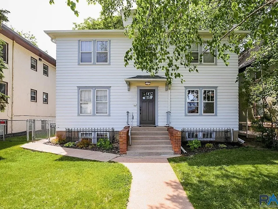 213 S Spring Ave #5