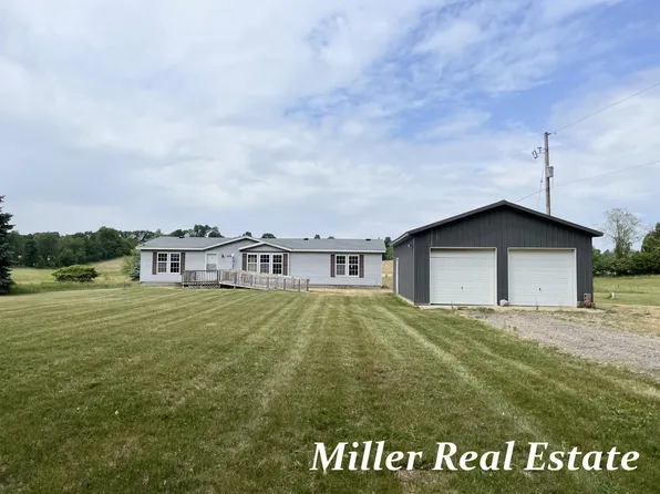 1020 Pritchardville Rd, Hastings, MI 49058