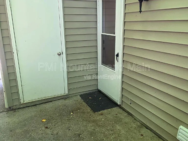 1 Rocking Porch Rd — Photo 3