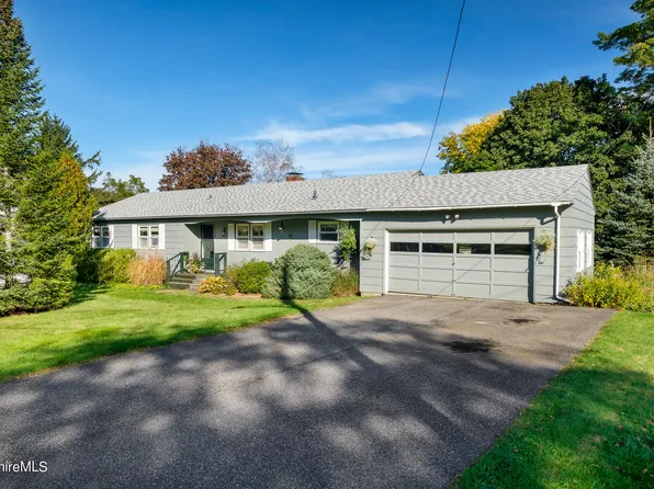 35 Longview Ter, Williamstown, MA 01267