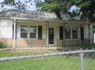 26 Elizabeth St, Danville, VA 24541