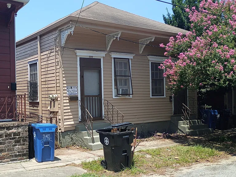 1322 Saint Roch Ave — Photo 2
