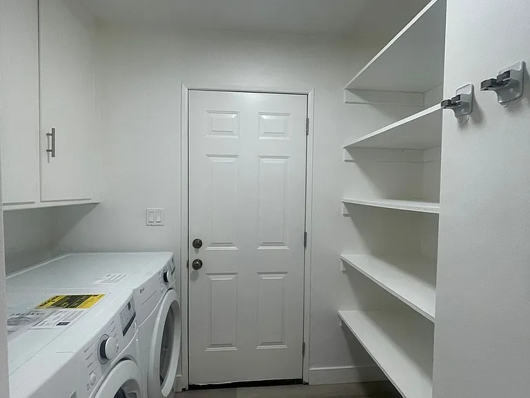 23909 Vanowen St — Photo 6