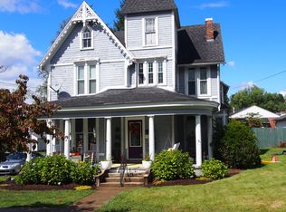 260 W Philadelphia Ave, Bridgeport, WV 26330