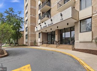 118 Monroe St APT 1307, Rockville, MD