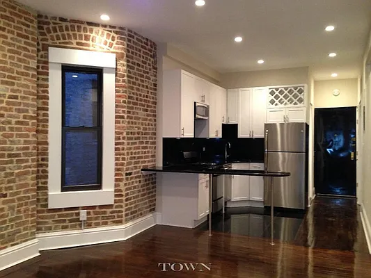 Rented by Town Residential | media 42