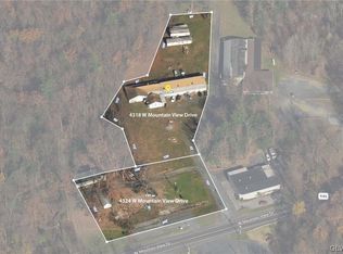 4324 W Mountain View Dr, Walnutport, PA 18088