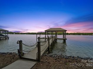 10 Sandy Cove Rd, Lake Wylie, SC 29710