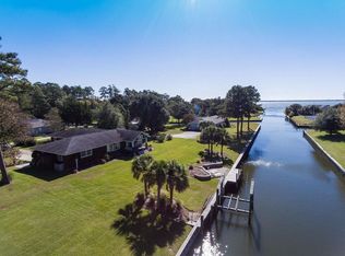 1007 Linda Ct, Newport, NC 28570