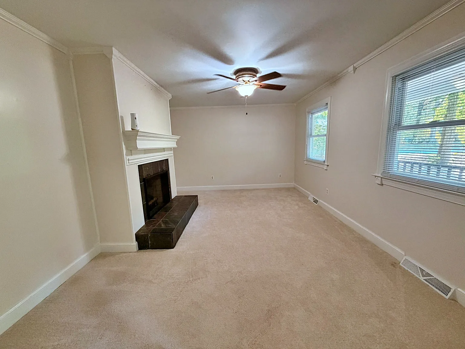 3 bed, 1500 sqft, $2,095 — Photo 4