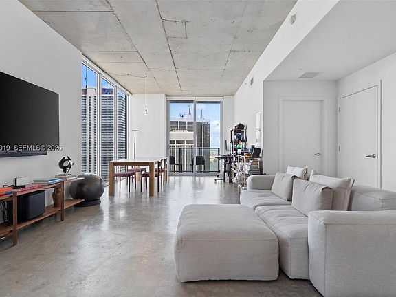 2nd image of 151 SE 1st St APT 3102
