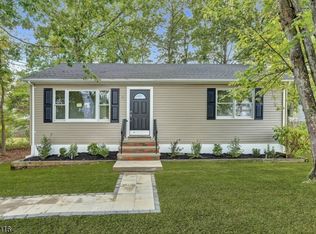 1195 Windlass Dr, Manahawkin, NJ 08050