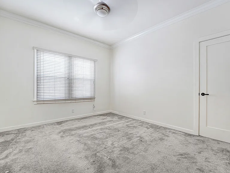 325 N Stanley Ave #327 — Photo 5