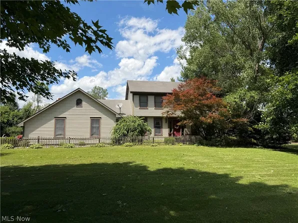 6660 Killdeer Dr, Canfield, OH 44406