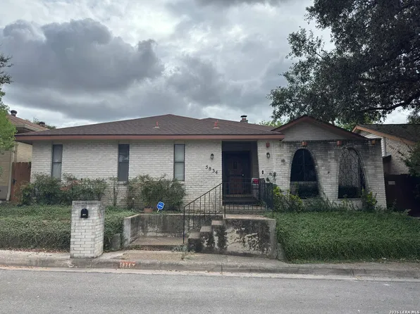 5834 WINTERHAVEN DR, Windcrest, TX 78239