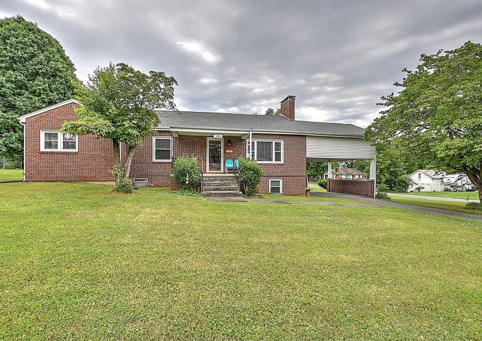 1st image of 300 Fairfield Dr