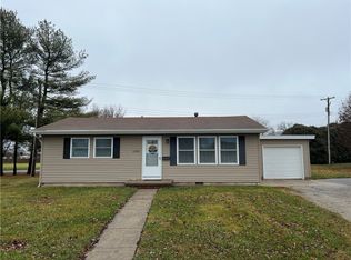 1108 Rudy Ave, Mattoon, IL 61938