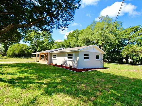 4th image of 2912 NE 25th Ct
