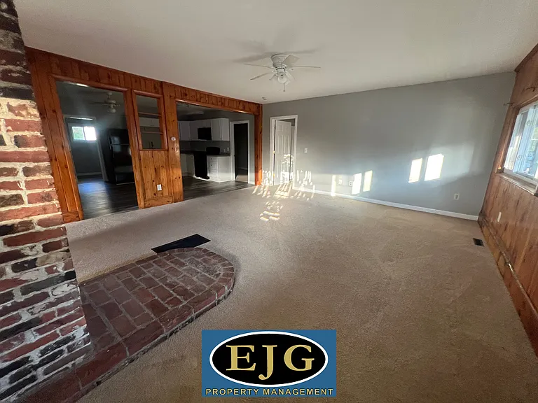 11 Ashuelot Main St #5 — Photo 8