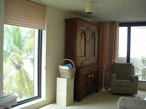 1st image of 4001 Gulf Shore Blvd N APT 406