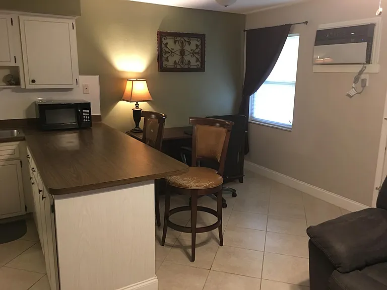 402 Stremma Rd — Photo 12