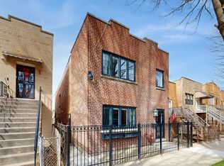 3242 S Parnell Ave, Chicago, IL 60616