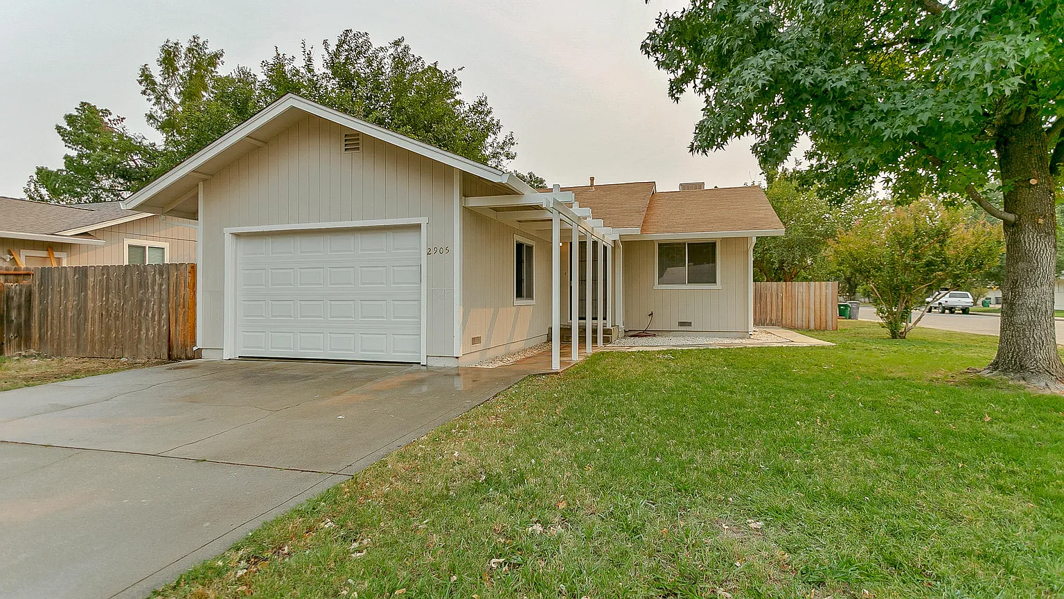 2905 Red Bud Dr photo 1