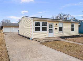 2027 N Michigan Ave, Davenport, IA