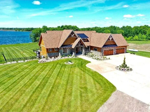 6789 Old Viking Blvd NW, Nowthen, MN 55303