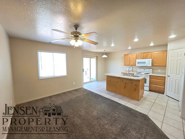 3155 S Hidden Valley Dr #246 — Photo 9