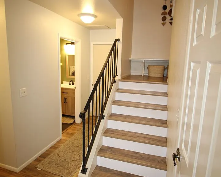 2230 Daybreak Ct — Photo 25