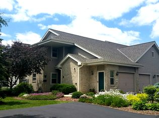18650 Emerald Cir, City of brookfield, WI 53045