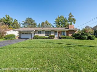 2214 Kuerbitz Dr, Lansing, MI 48906