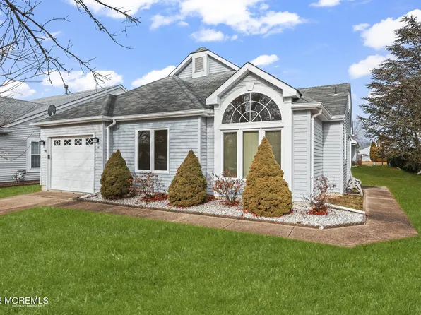 14 Stewart Court, Jackson, NJ 08527