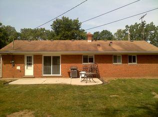 7076 Middlebury Dr, Lambertville, MI 48144