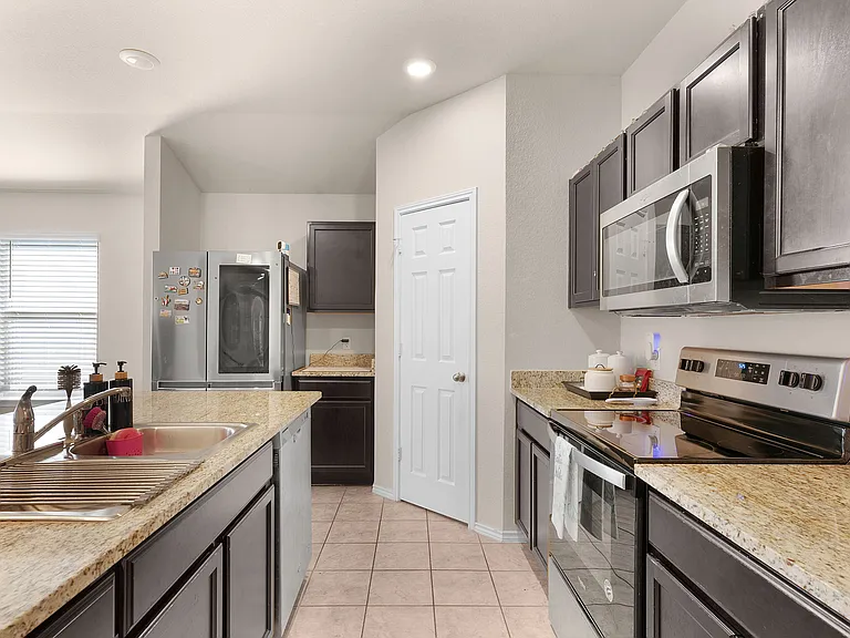 6008 Amelia Earhart Blvd — Photo 14