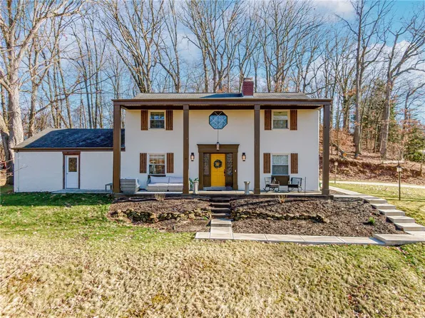 2120 Ridge Dr, Mars, PA 16046