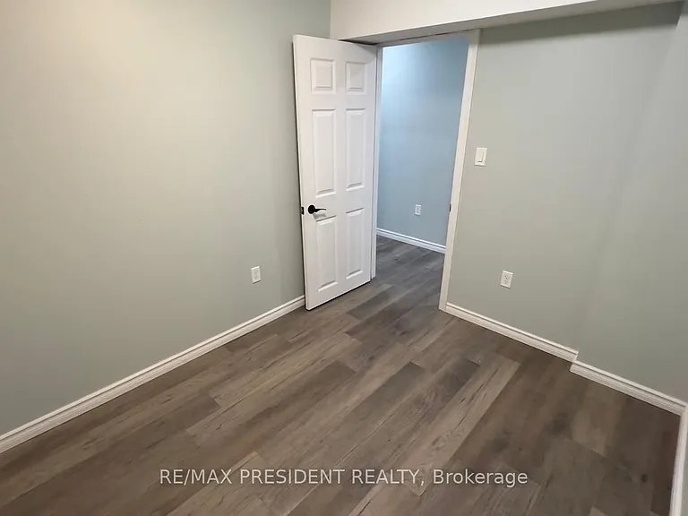 592 Florencedale Cres #BASEMENT — Photo 6