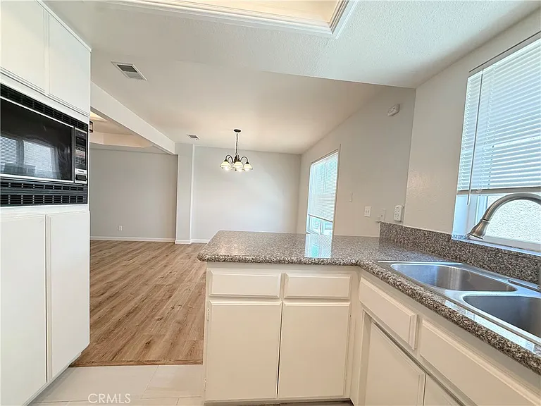 309 California St — Photo 15