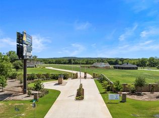 31 Hydrangea Dr, Smithville, TX 78957