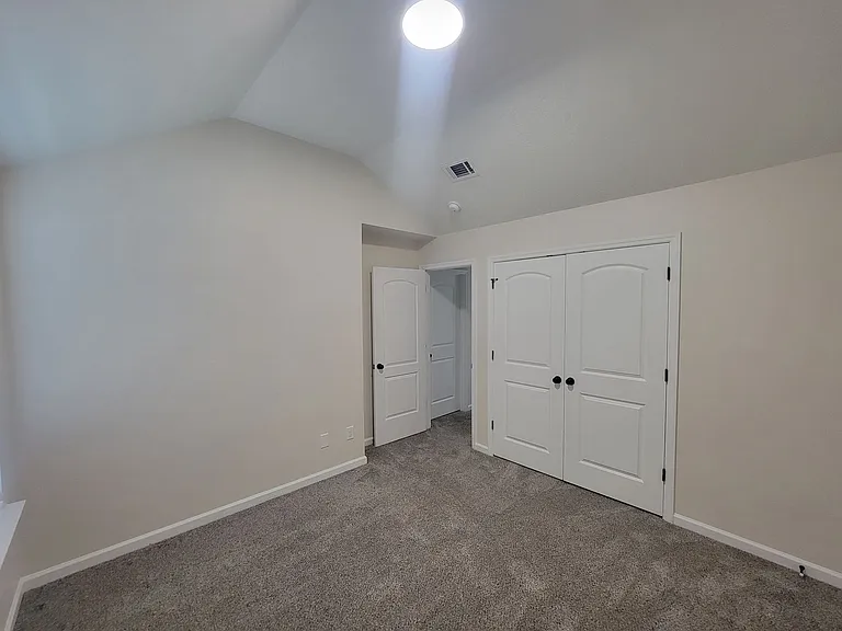 6026 Clifford St — Photo 26