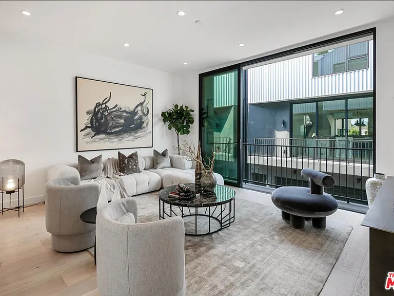 5167 W Mid City Ct — Photo 3