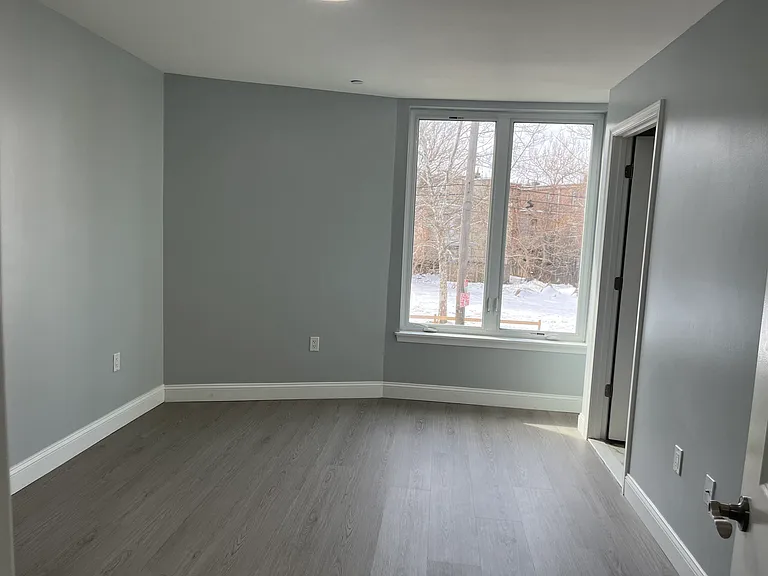 2405 Ridge Ave #1 — Photo 3