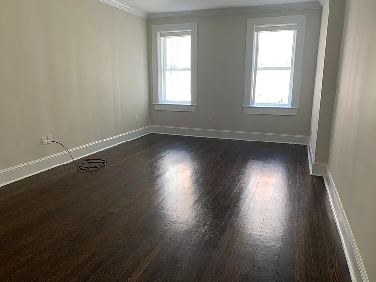 12 Short St #6 — Photo 9
