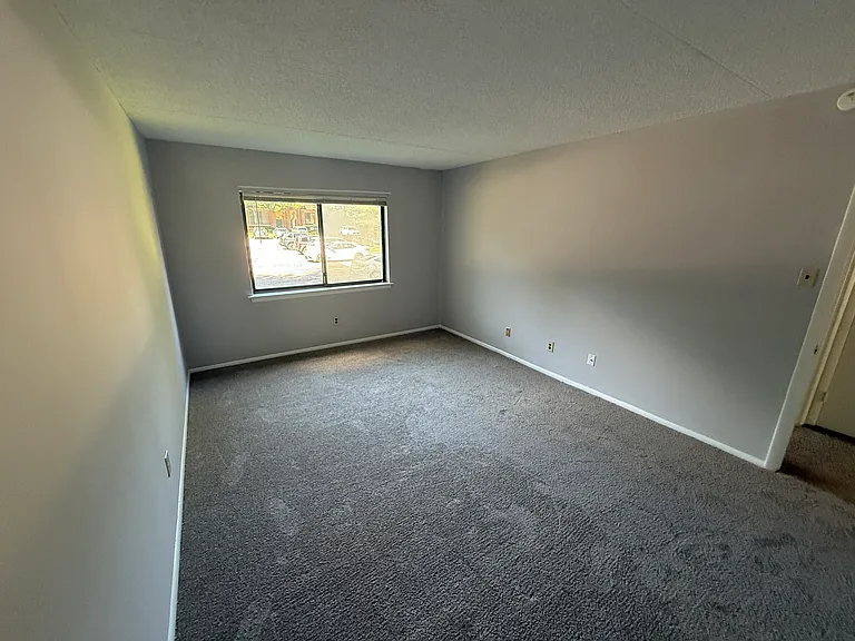 802 Putnam Blvd — Photo 5